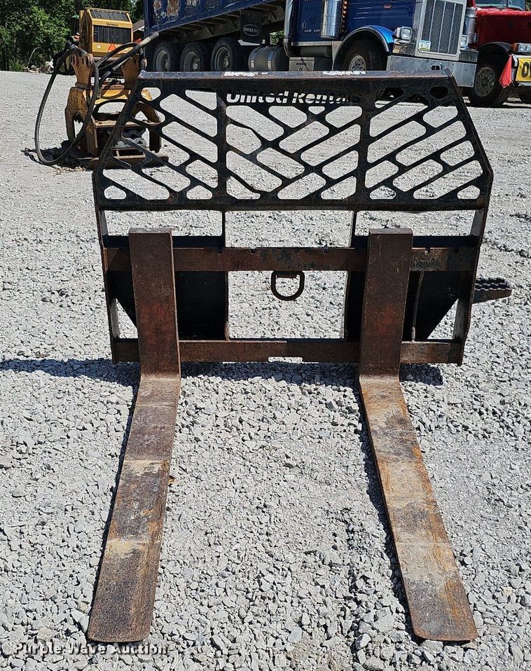 image for item MD9792 41" L skid steer forks