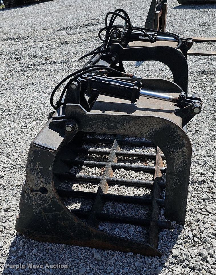 image for item MD9793 74" W skid steer rock grapple bucket