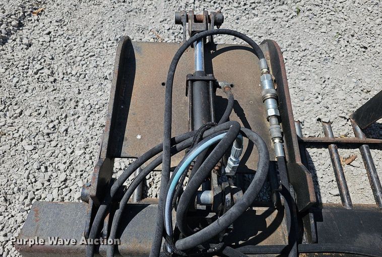 image for item MD9793 74" W skid steer rock grapple bucket