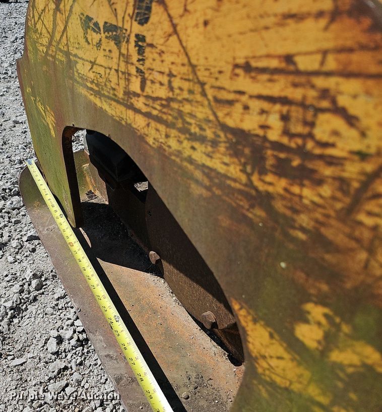 image for item MD9795 BTI  excavator plate compactor