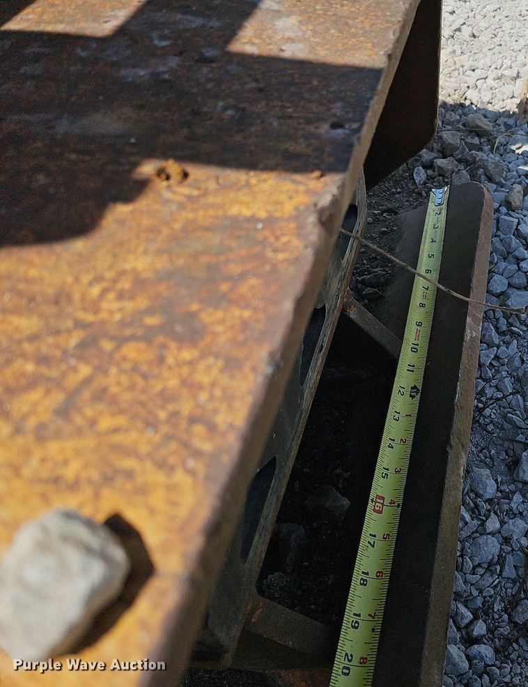 image for item MD9795 BTI  excavator plate compactor