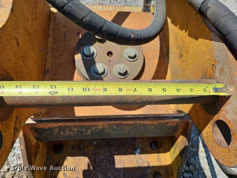 image for item MD9795 BTI  excavator plate compactor