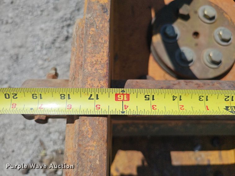 image for item MD9795 BTI  excavator plate compactor