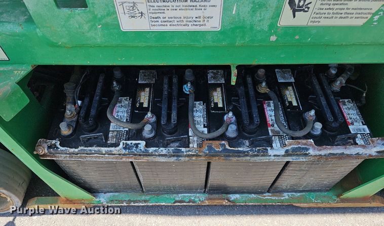 image for item MD9810 2014 JLG 1932RS  scissor lift