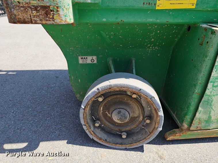 image for item MD9810 2014 JLG 1932RS  scissor lift