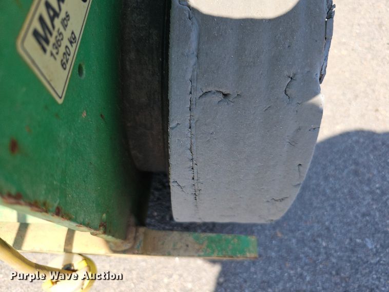 image for item MD9810 2014 JLG 1932RS  scissor lift