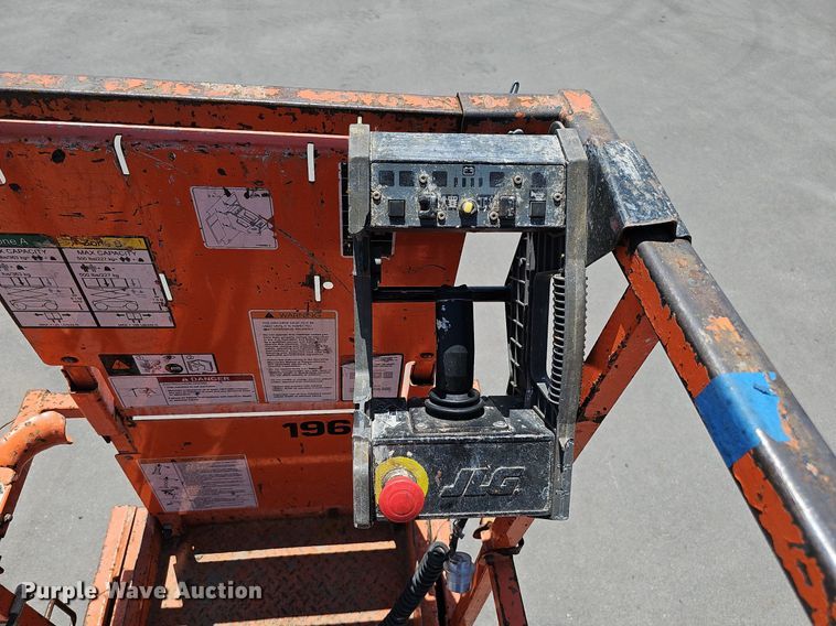 image for item MD9812 2017 JLG 2632ES  scissor lift