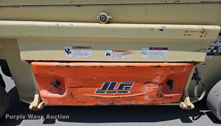 image for item MD9812 2017 JLG 2632ES  scissor lift