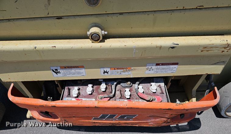 image for item MD9812 2017 JLG 2632ES  scissor lift
