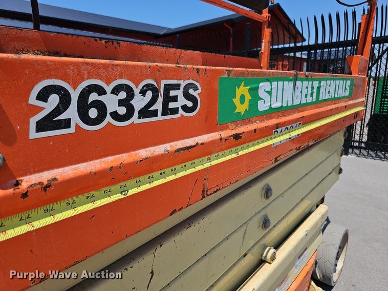 image for item MD9812 2017 JLG 2632ES  scissor lift