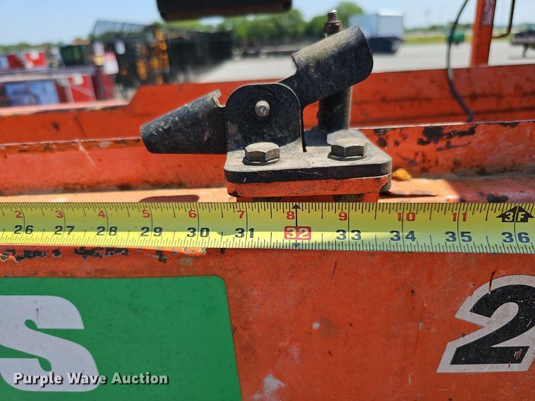 image for item MD9812 2017 JLG 2632ES  scissor lift