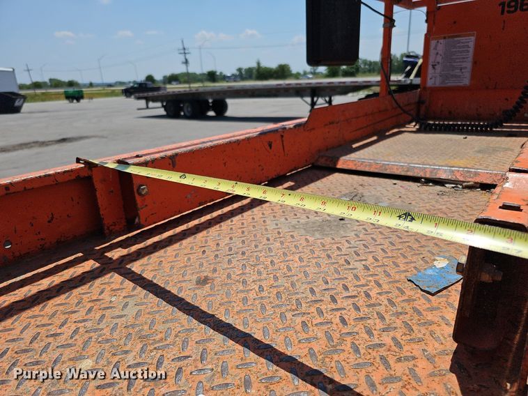 image for item MD9812 2017 JLG 2632ES  scissor lift