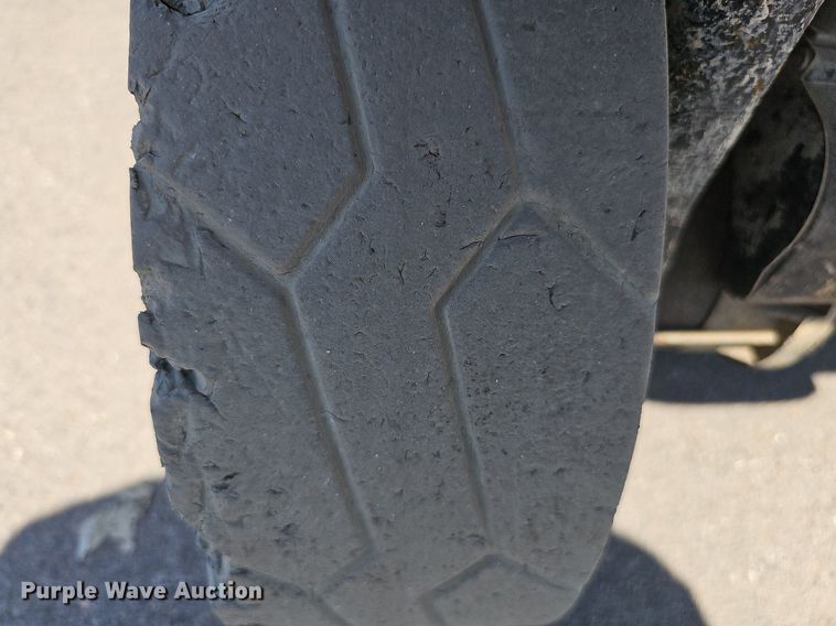 image for item MD9812 2017 JLG 2632ES  scissor lift