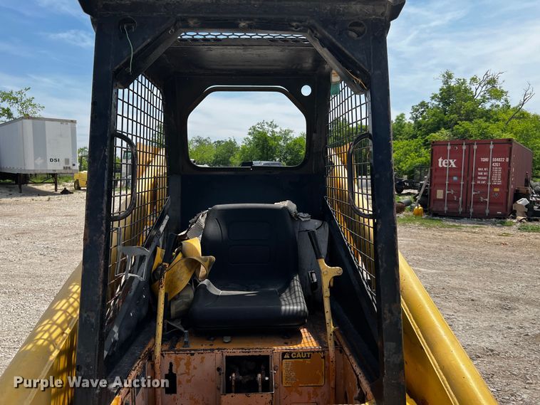 image for item MF9904 Mustang 2600R  skid steer loader
