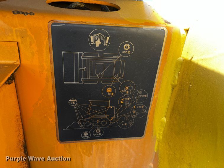 image for item MF9904 Mustang 2600R  skid steer loader