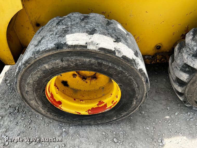 image for item MF9904 Mustang 2600R  skid steer loader