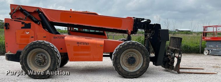 image for item MF9962 2016 JLG 10054  telehandler