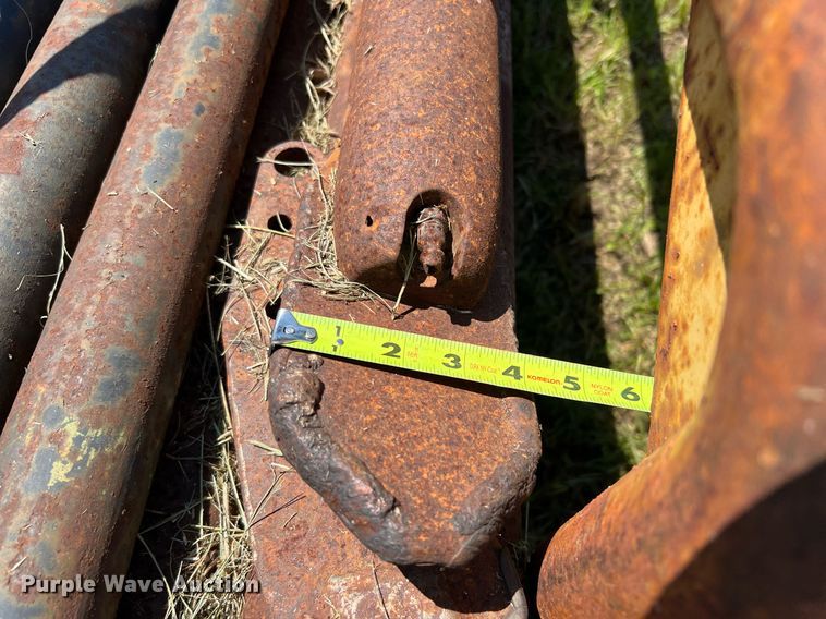 image for item MF9978 Approximately 132 drill stems