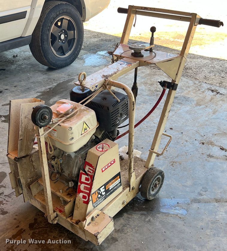 image for item MF9979 Edco DS-18-13H  concrete saw