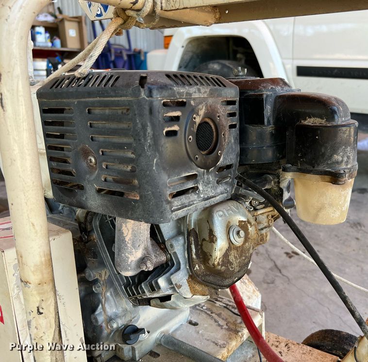 image for item MF9979 Edco DS-18-13H  concrete saw