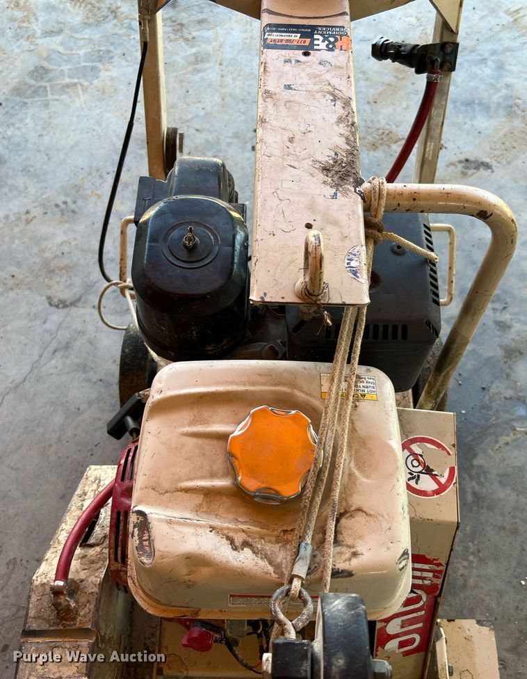 image for item MF9979 Edco DS-18-13H  concrete saw