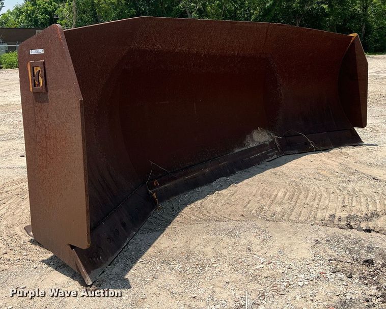 image for item MF9981 Balderson  loader blade