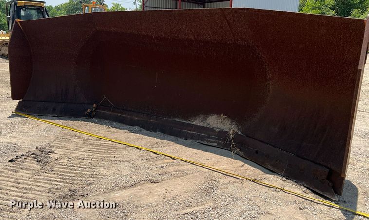 image for item MF9981 Balderson  loader blade