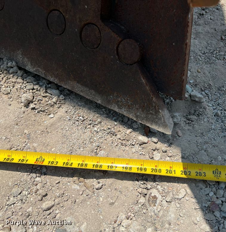 image for item MF9981 Balderson  loader blade