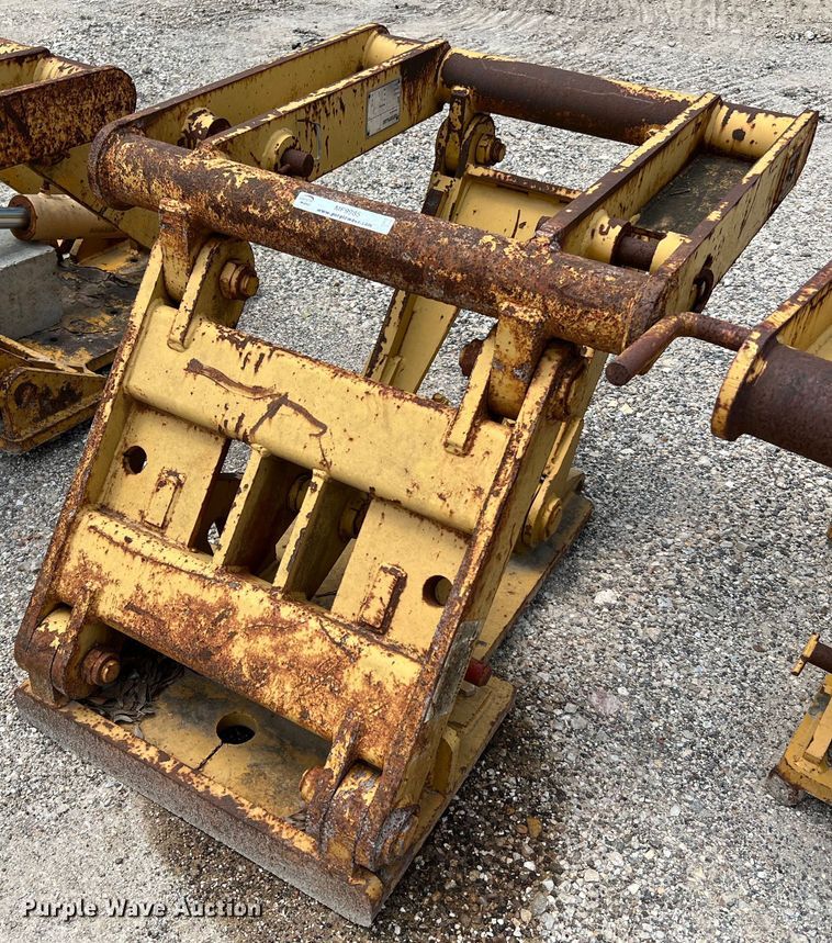 image for item MF9985 Caterpillar  front lift group