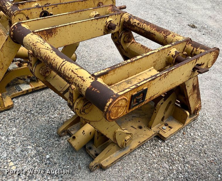 image for item MF9985 Caterpillar  front lift group
