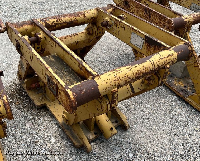 image for item MF9985 Caterpillar  front lift group