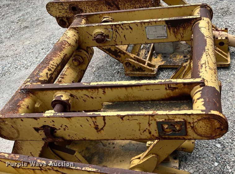 image for item MF9985 Caterpillar  front lift group