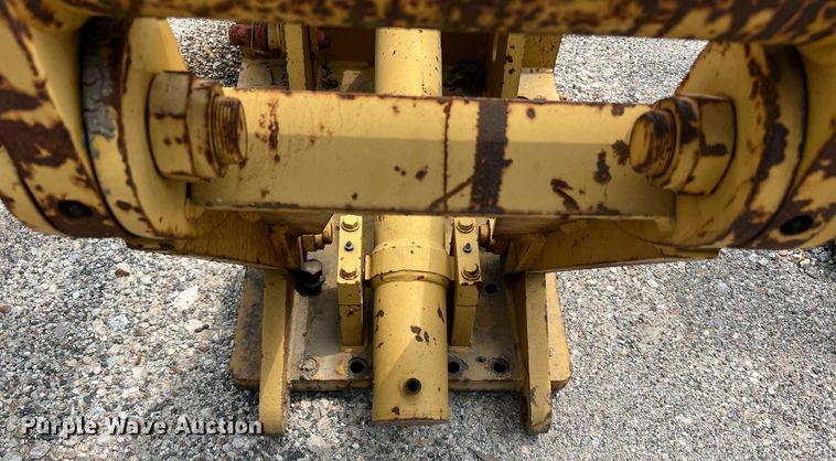 image for item MF9985 Caterpillar  front lift group