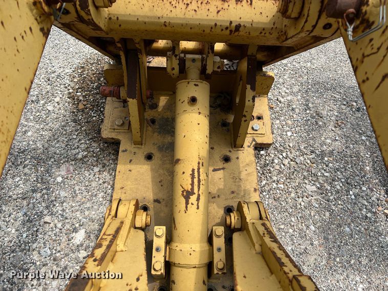 image for item MF9985 Caterpillar  front lift group