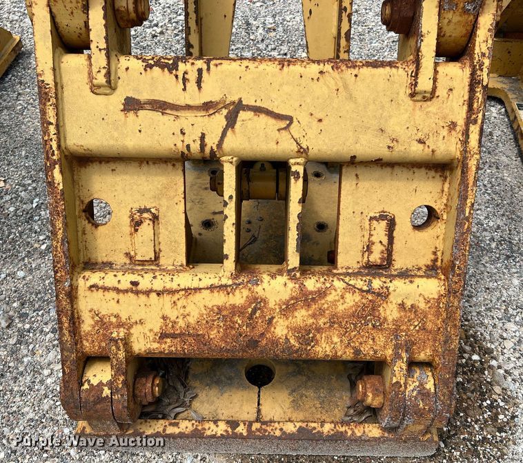 image for item MF9985 Caterpillar  front lift group