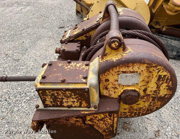 image for item MF9991 Hyster D7H  dozer winch