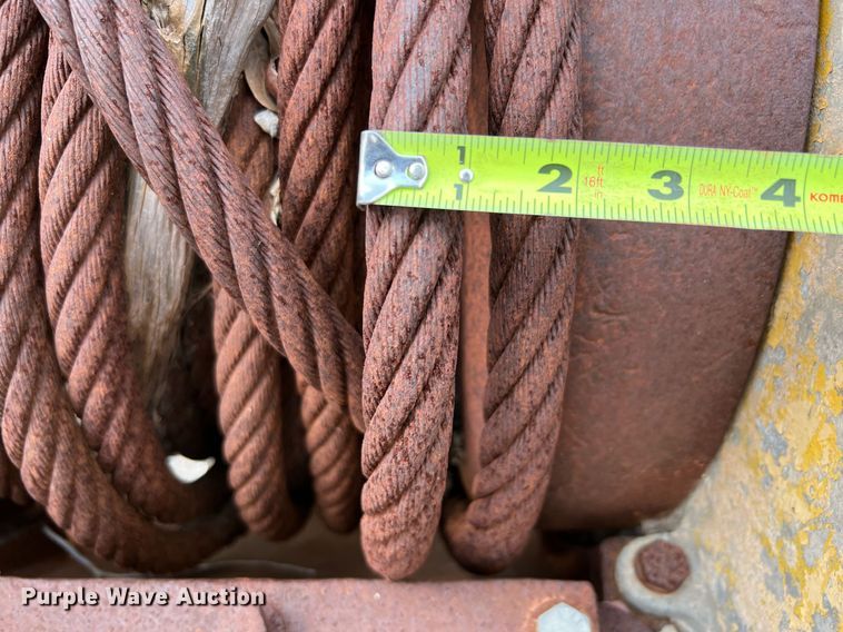 image for item MF9991 Hyster D7H  dozer winch