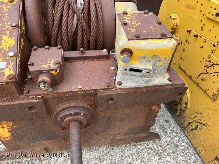 image for item MF9991 Hyster D7H  dozer winch