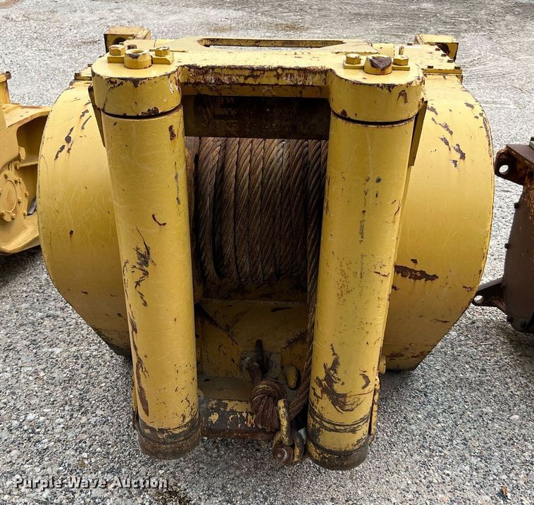 image for item MF9992 Caterpillar 57H  dozer winch