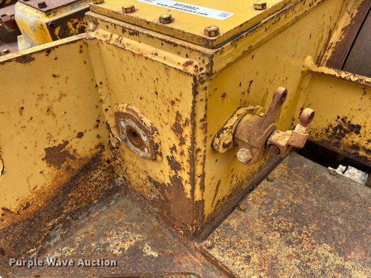 image for item MF9992 Caterpillar 57H  dozer winch