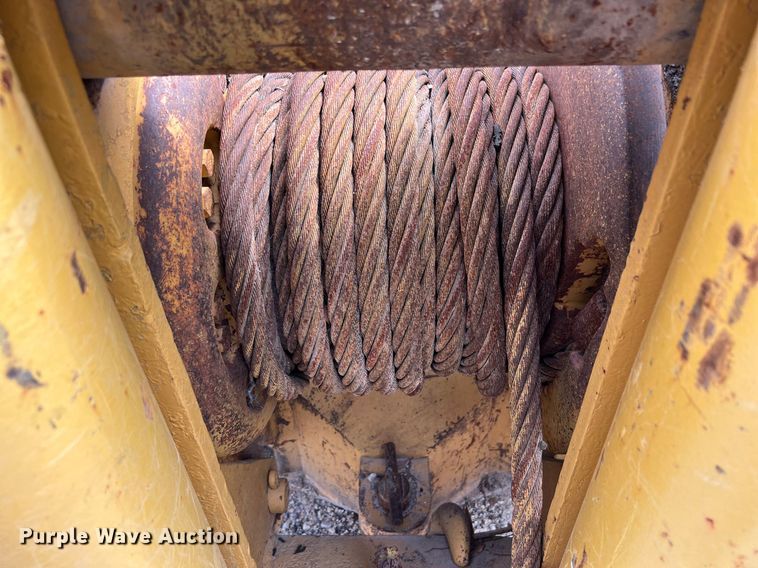 image for item MF9992 Caterpillar 57H  dozer winch