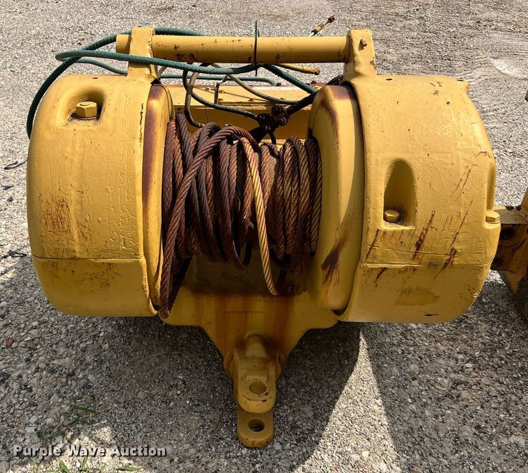 image for item MF9993 Carco G-80  winch