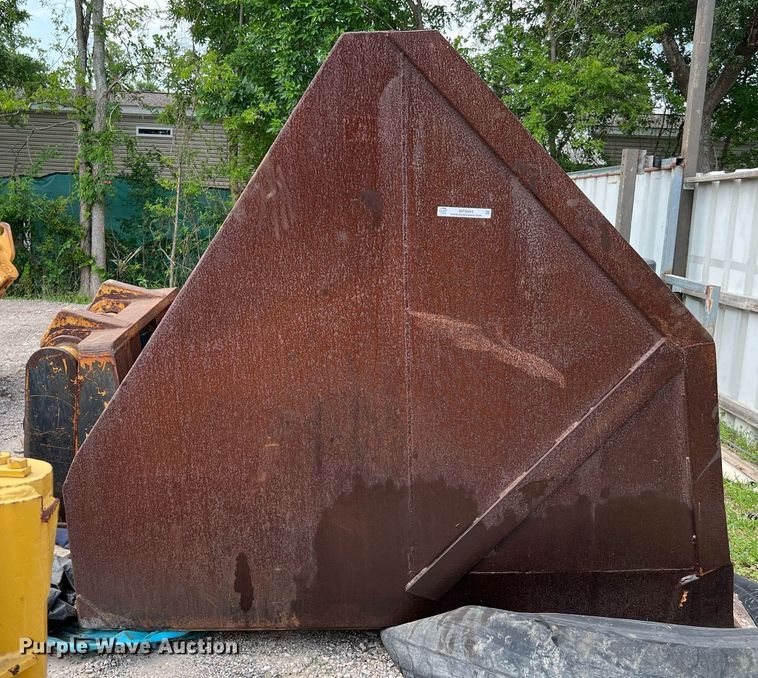 image for item MF9994 10' W roll out bucket