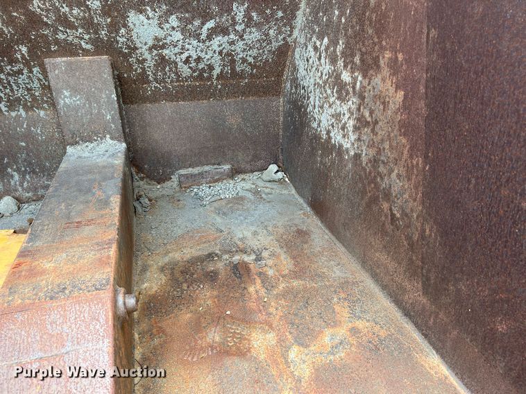 image for item MF9994 10' W roll out bucket