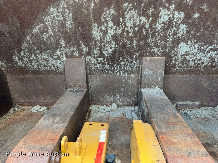 image for item MF9994 10' W roll out bucket