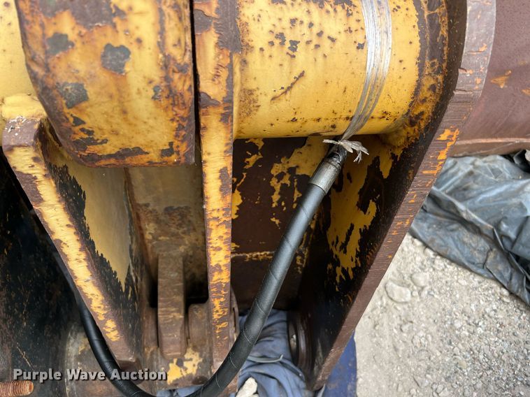 image for item MF9994 10' W roll out bucket