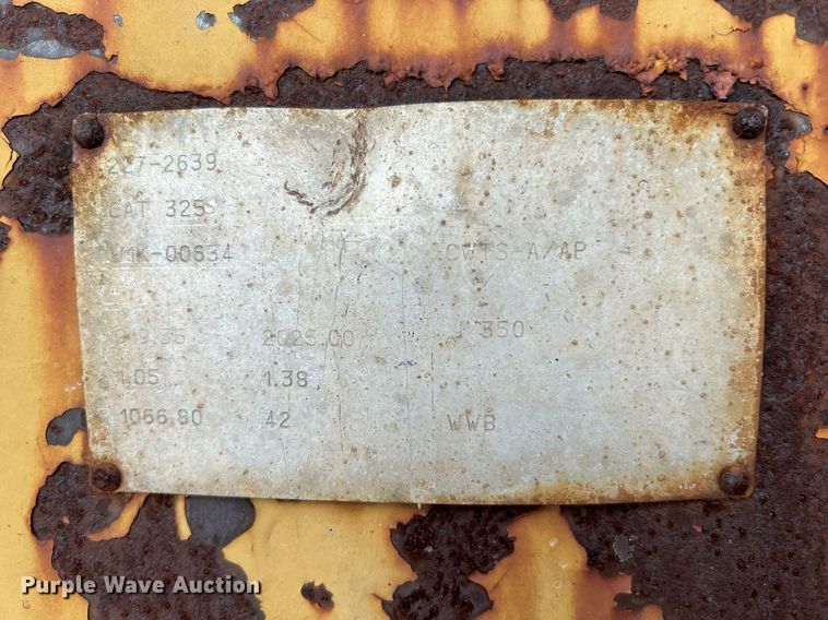 image for item MF9996 Caterpillar  excavator bucket