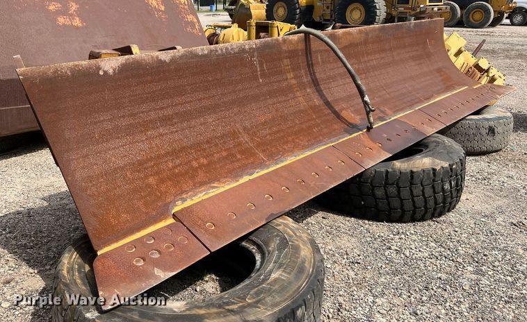 image for item MF9998 Caterpillar  blade