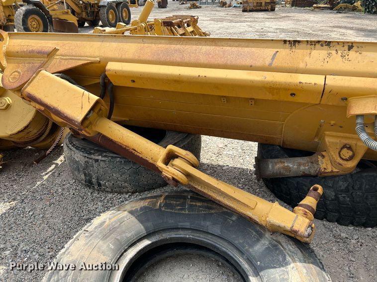 image for item MF9998 Caterpillar  blade