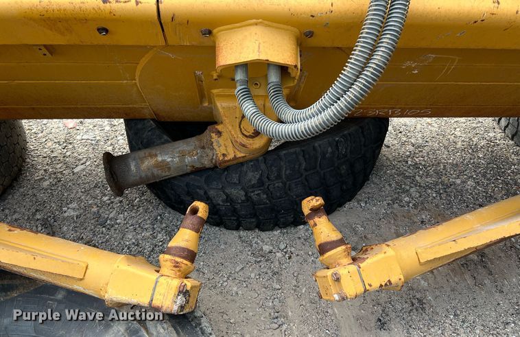 image for item MF9998 Caterpillar  blade